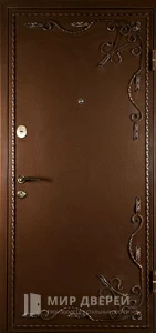 Кованная дверь входная №3 внешняя - фото